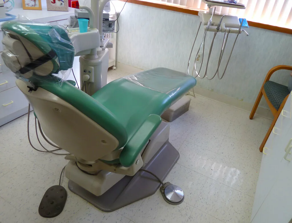 Những nguyên nhân nào khiến bạn không nhắm được mắt sau cắt mí