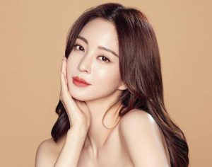 Một đôi mắt hai mí to tròn, long lanh luôn là niềm ao ước của nhiều chị em