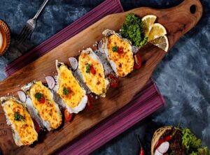 Hàu chứa nhiều protein, khoáng chất và vitamin cần thiết cho cơ thể