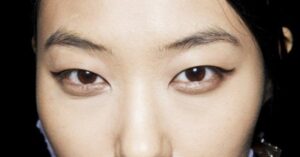 Không được đánh giá là dáng mắt đẹp