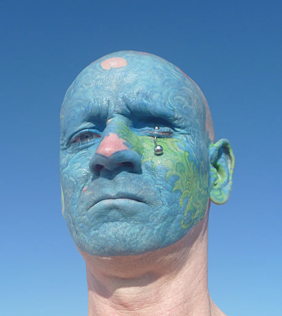 eyelid tattoo seaweed