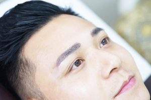 Nên và không nên ăn gì sau khi điêu khắc chân mày cho nam?