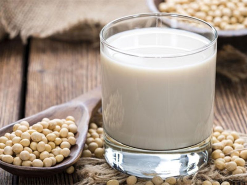 Sữa đậu nành có nhiều công dụng làm đẹp da