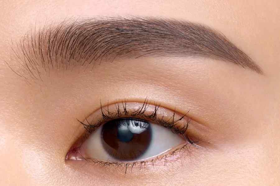 Dưới góc nhìn của nhân tướng học, xăm lông mày được đánh giá là phá tướng