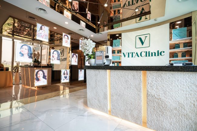 Không gian sảnh chờ hiện đại, sang trọng tại VITA Clinic