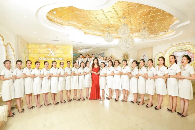 Thẩm mỹ viện Xuân Hương nổi bật với đội ngũ nhân viên chuyên môn cao