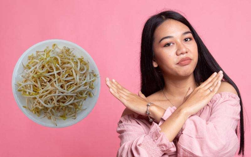 Chỉ ăn giá đỗ đã được nấu chín kỹ nhằm phòng ngừa nguy cơ nhiễm trùng và tổn thương cơ học lên nền môi non