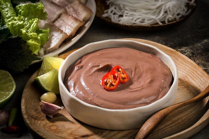 Giải đáp thắc mắc về việc ăn mắm nêm sau khi xăm môi và những tác hại đến quá trình phục hồi, lên màu mực.