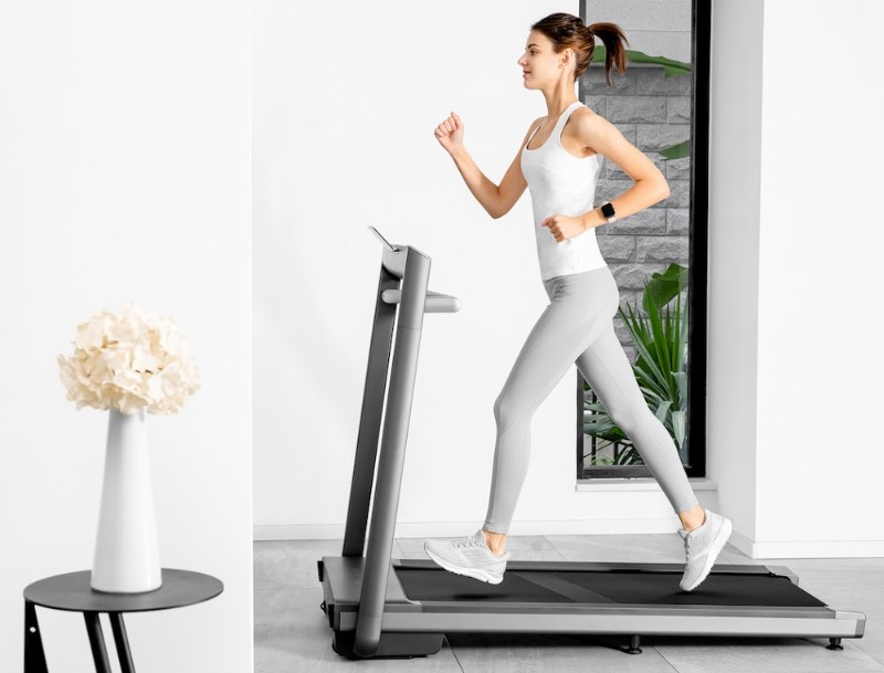 Mua máy chạy bộ có kích thước và trọng lượng phù hợp Mua máy chạy bộ có kích thước và trọng lượng phù hợp