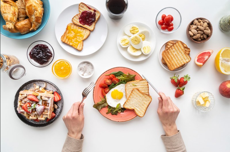 Những ai phù hợp chế độ ăn sáng ít calo? Những ai phù hợp chế độ ăn sáng ít calo?