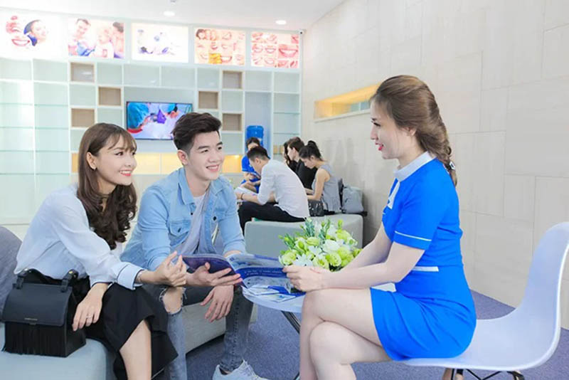 Setup nha khoa cần đảm bảo khu vực lễ tân được bố trí chỉn chu Setup nha khoa cần đảm bảo khu vực lễ tân được bố trí chỉn chu
