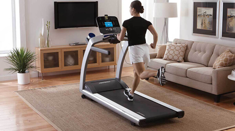 Lựa chọn máy chạy bộ tuỳ thuộc vào điều kiện kinh tế mỗi gia đình