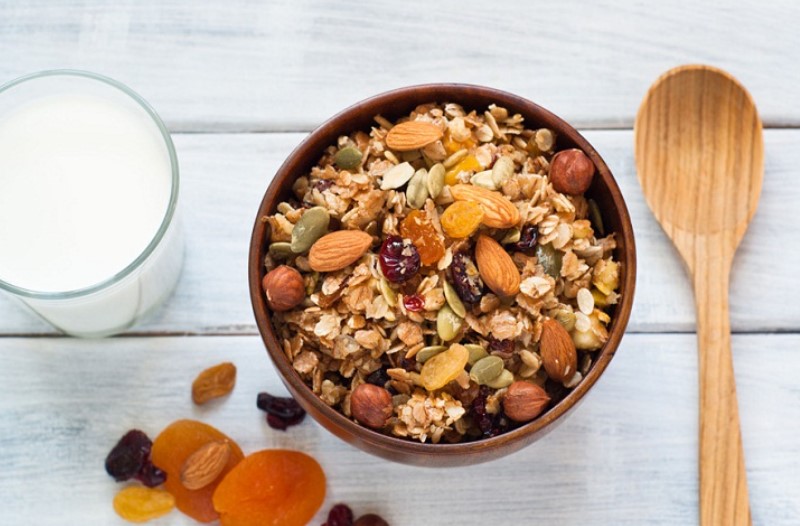 Bữa sáng dinh dưỡng cho học sinh từ granola