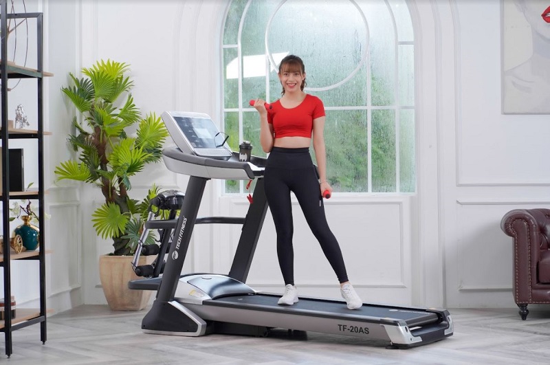 Diện tích bàn chạy càng lớn thì càng mắc tiền Diện tích bàn chạy càng lớn thì càng mắc tiền