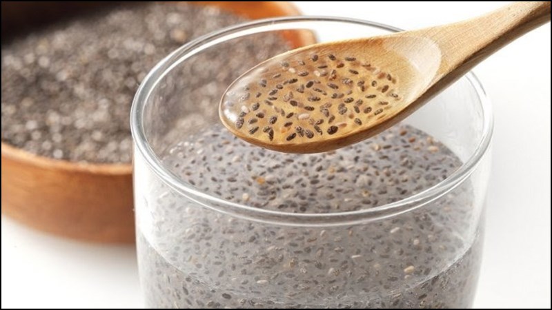 Hạt chia pha nước uống mỗi ngày sẽ giúp giảm cân hiệu quả
