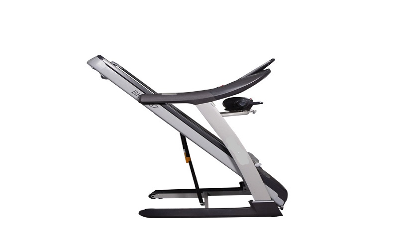 Áp dụng các hướng dẫn tập máy chạy bộ trên không Áp dụng các hướng dẫn tập máy chạy bộ trên không