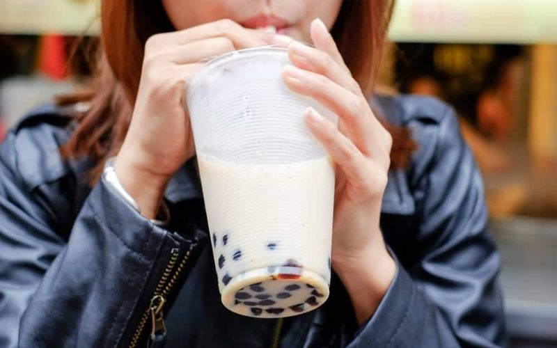 Uống trà sữa có khả năng gây mập, tích lũy mỡ Uống trà sữa có khả năng gây mập, tích lũy mỡ