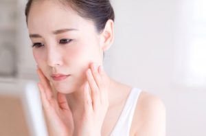 Simple là một trong số ít loại nước tẩy trang đáp ứng được yêu cầu của một sản phẩm nước tẩy trang cho tuổi dậy thì