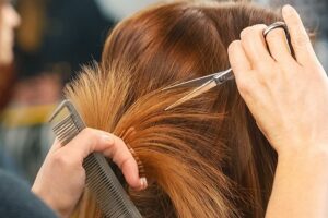 Làm nghề tóc có ảnh hưởng đến thai nhi không và tại sao?