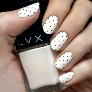 Tác phẩm mẫu nail hợp mệnh kim của học viên Seoul Academy