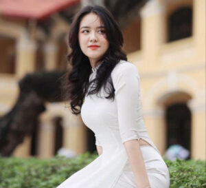 Tóc xoăn phồng quyến rũ