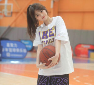 Tóc đuôi gà mái bay thanh thoát