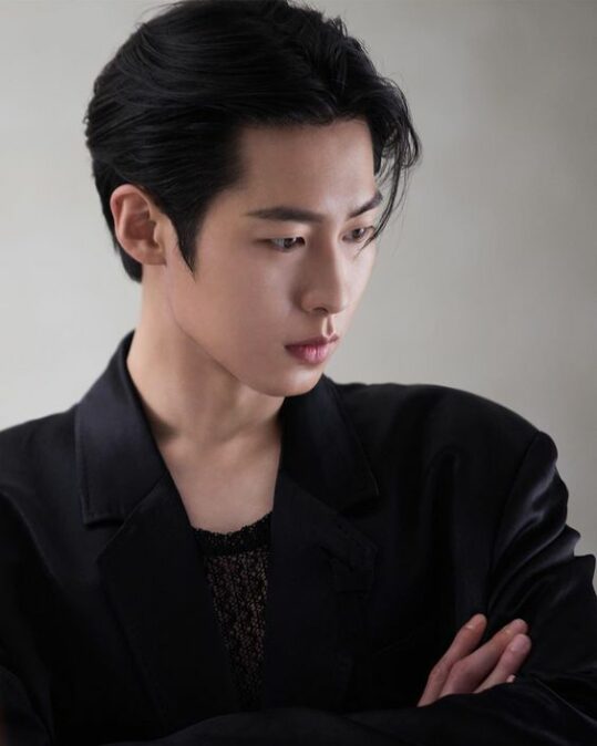 Top các kiểu tóc 6/4 nam đẹp thời thượng phù hợp mọi gương mặt