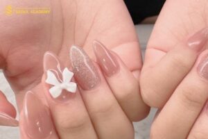 Eforea Salon & Spa sở hữu một bộ sưu tập nail đồ sộ đến từ các thương hiệu nổi tiếng