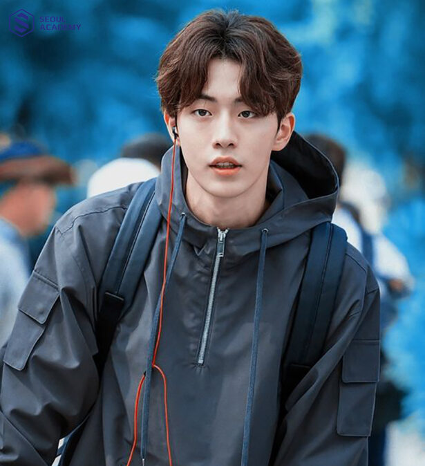 Top kiểu tóc 5/5 nam cực kỳ trẻ trung, hợp với mọi gương mặt