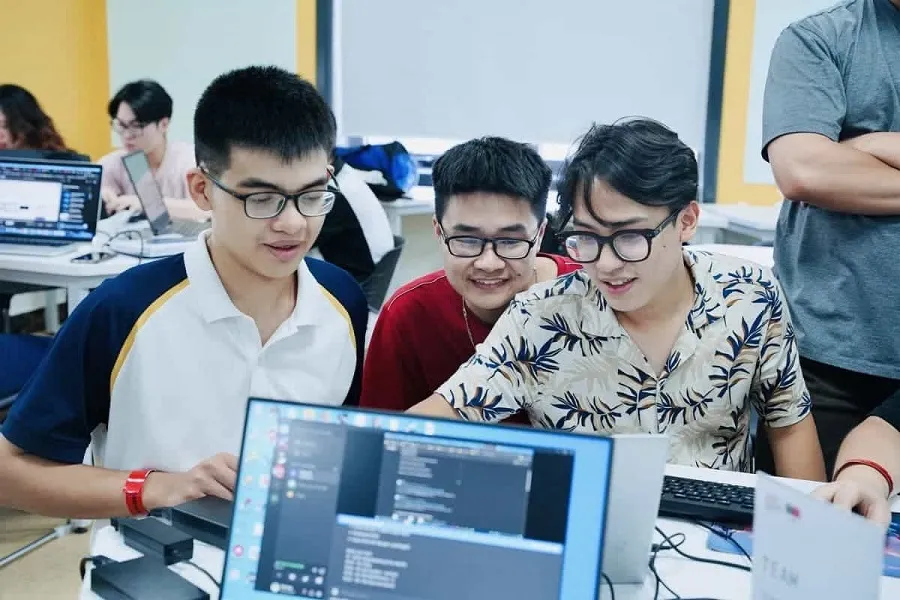 Kinh doanh, quản lý cũng là lựa chọn cho nhiều bạn trẻ có đam mê khi học khối C14