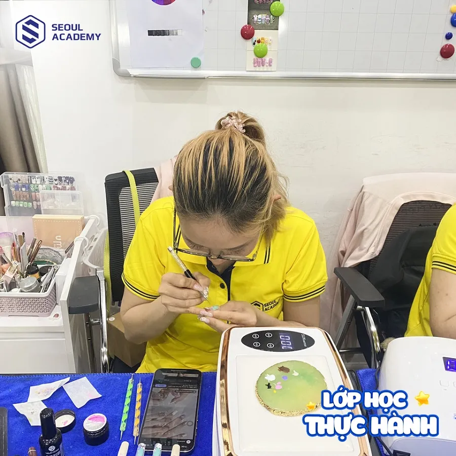 Seoul Academy là gợi ý địa chỉ học nail buổi tối uy tín, chuyên nghiệp