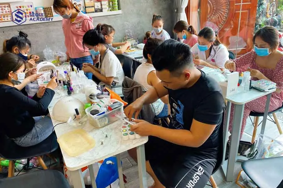 Trang Beauty Salon tuy là địa chỉ đào tạo nhỏ, lẻ nhưng chất lượng xứng tầm với các trung tâm dạy nghề lớn