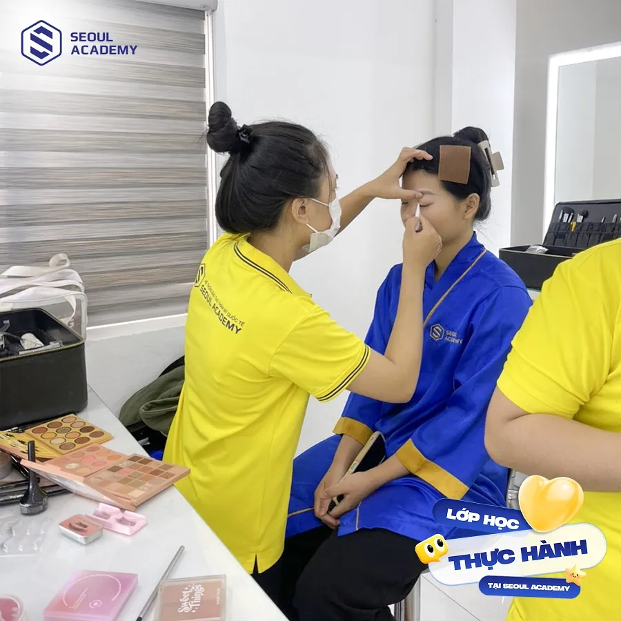 Đội ngũ giảng viên tận tâm, tận tình