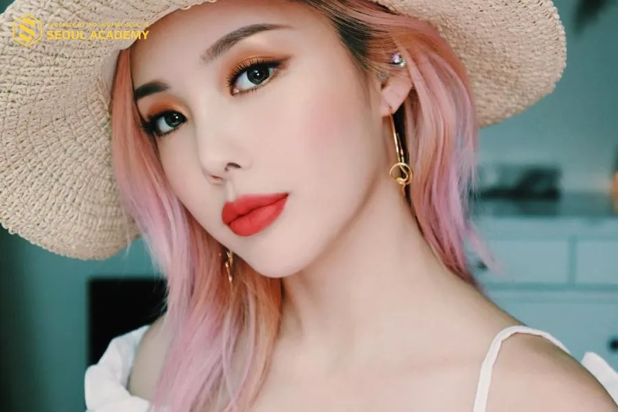 Makeup nữ phong cách Hàn Quốc xinh xắn và nhẹ nhàng