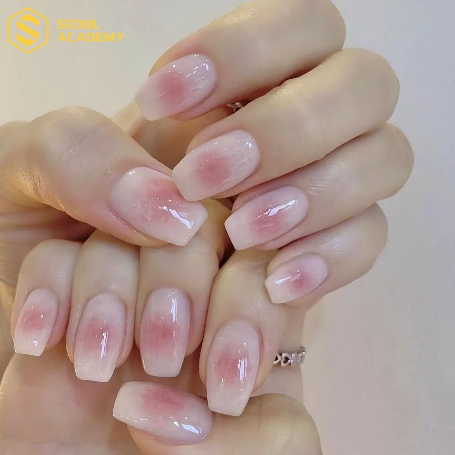 Dịu dàng và lãng mạn với nail màu hồng pastel trong trẻo