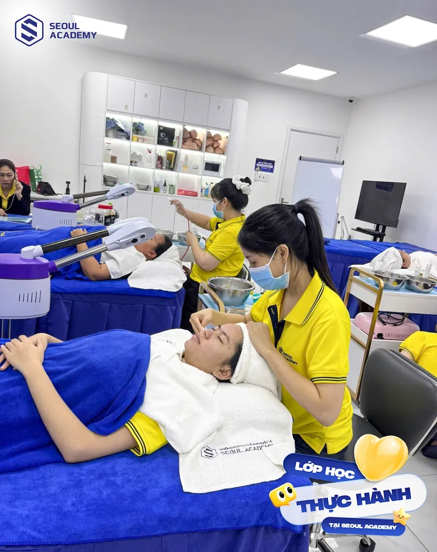 Nghề spa hay makeup đều có cơ hội việc làm rộng mở cùng nhiều tiềm năng phát triển