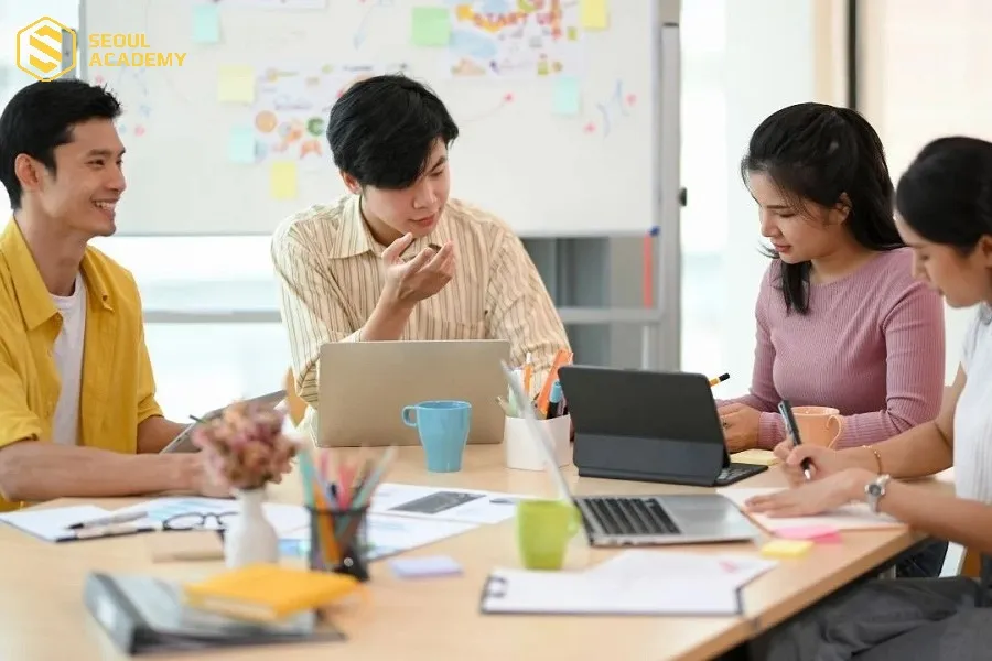 Ngành marketing cũng cần học các nội dung cơ bản tạo tiền đề vững chắc trước khi đi sâu vào chuyên ngành