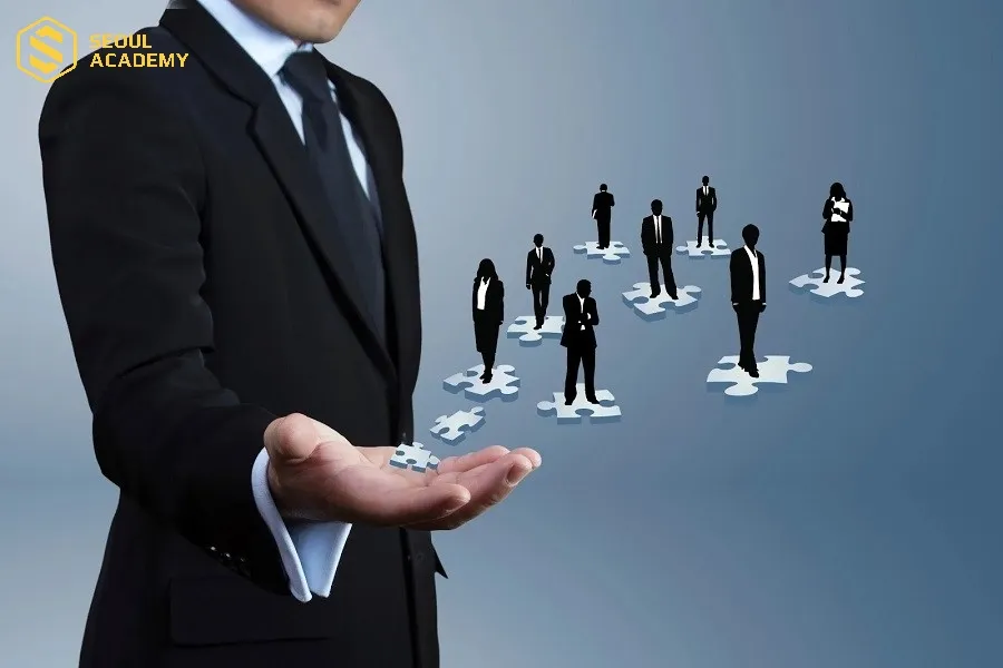 Học ngành nhân sự là lựa chọn lý tưởng cho những người có khả năng giao tiếp, kết nối mọi người