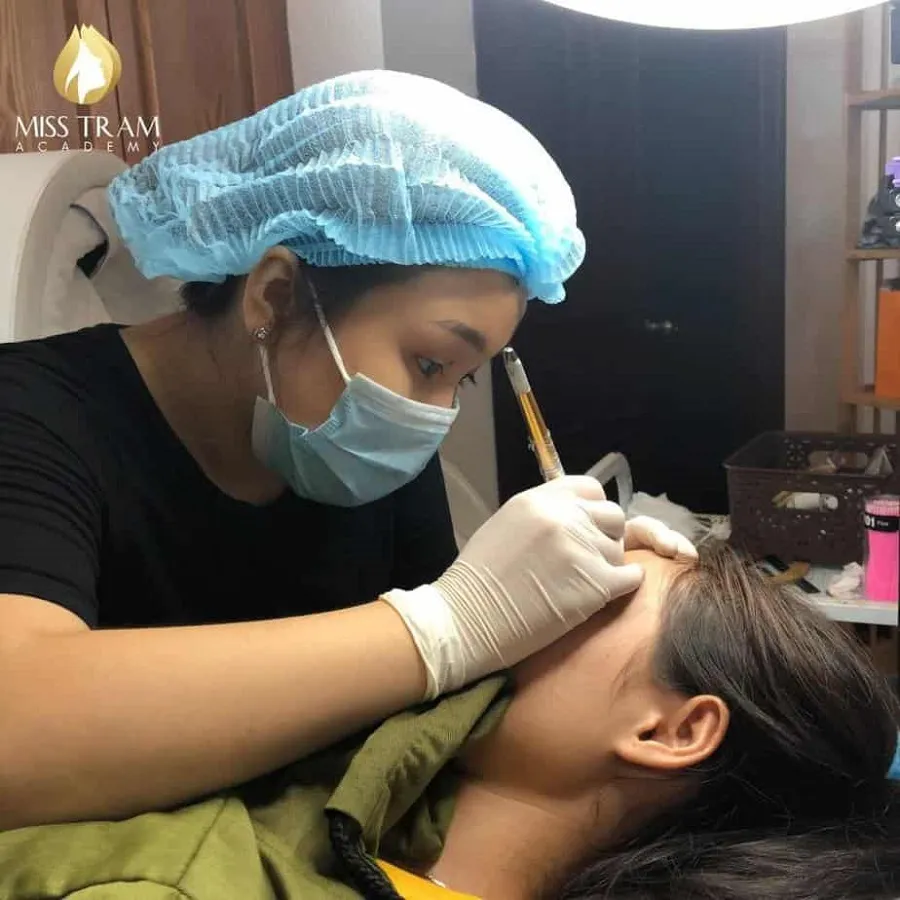 Miss Tram Academy cũng là gợi ý học nghề điêu khắc chân mày uy tín, chuyên nghiệp