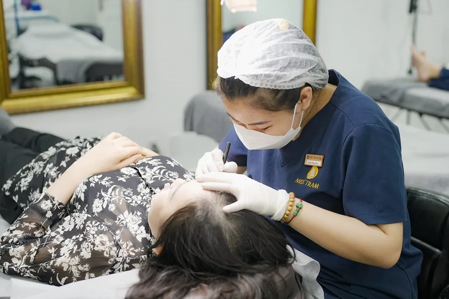 Học nghề phun xăm uy tín tại Học viện thẩm mỹ Miss Trâm
