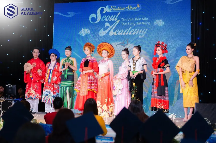 Show diễn “Tôn vinh bản sắc - Tỏa sáng tài năng” đã diễn ra đầy ấn tượng