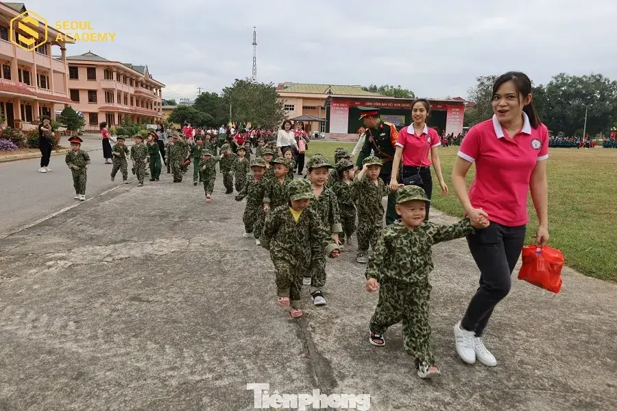 Thời gian thăm bộ đội được bao nhiêu tiếng tùy thuộc vào thời điểm và quy định của từng đơn vị