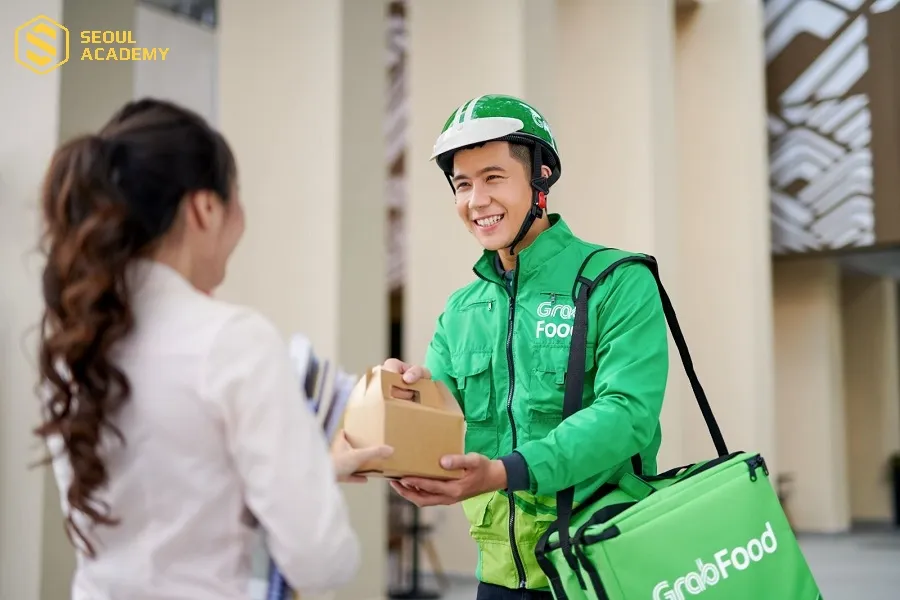 Giao đồ ăn công việc linh hoạt, kiếm tiền nhanh và ổn định