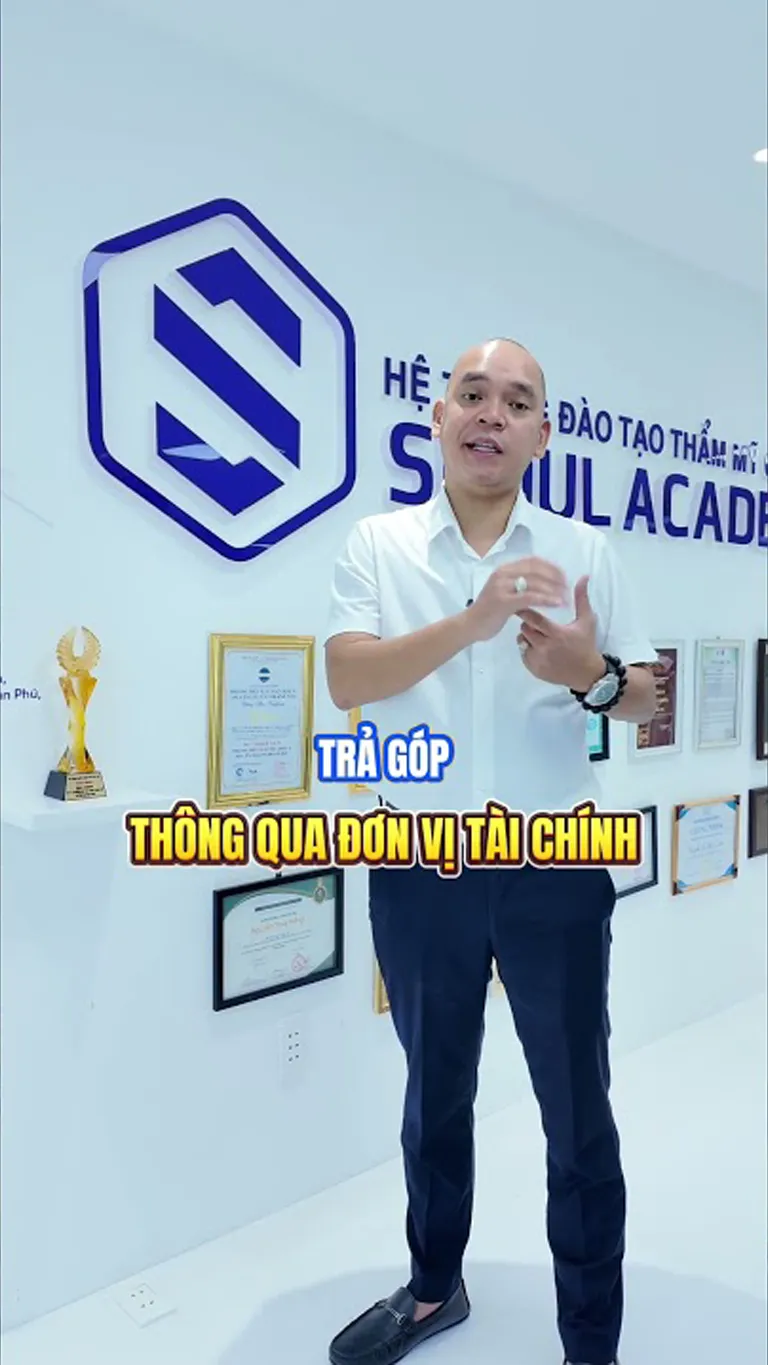 Chủ Tịch ‪Thái Phan Thanh Bình‬ hỗ trợ hoàn cảnh khó khăn