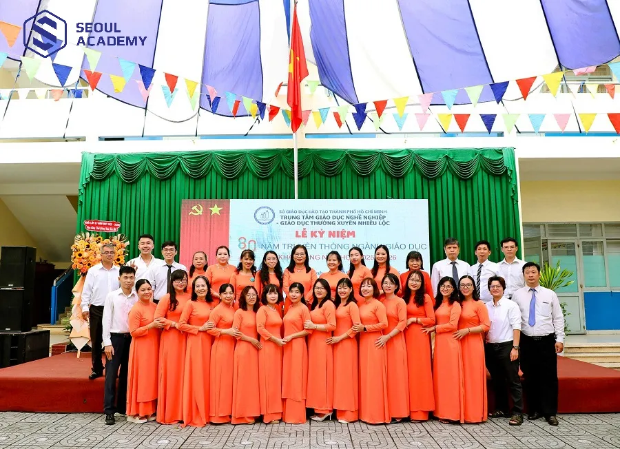 Trung tâm GDTX Quận 3 sở hữu đội ngũ giáo viên chuyên nghiệp, tận tâm hỗ trợ học sinh