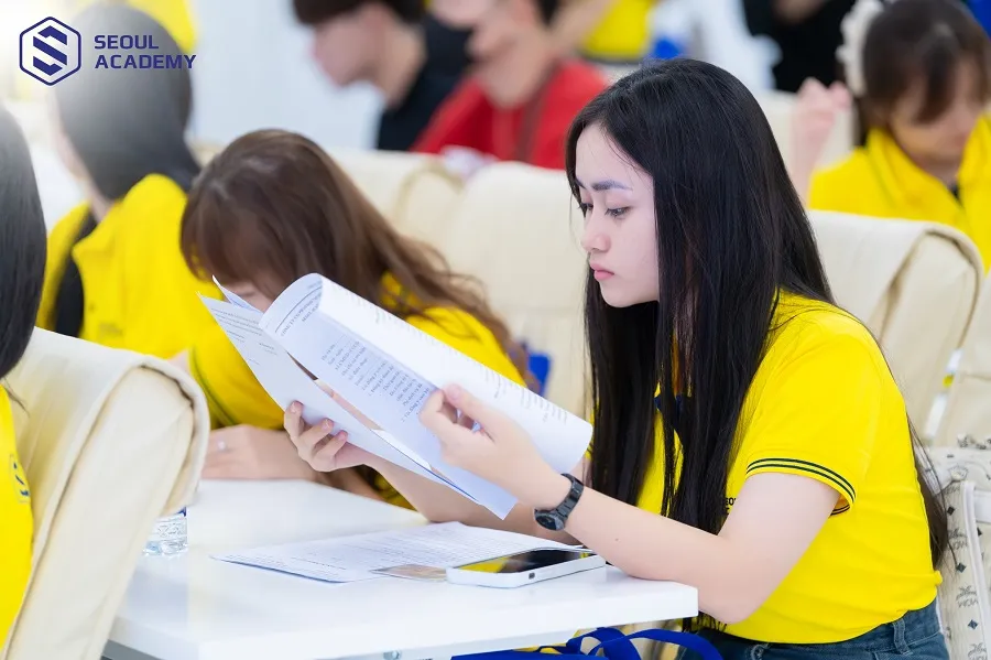 Học viên được trang bị vững chắc kiến thức lý thuyết trước khi bước qua giai đoạn thực hành