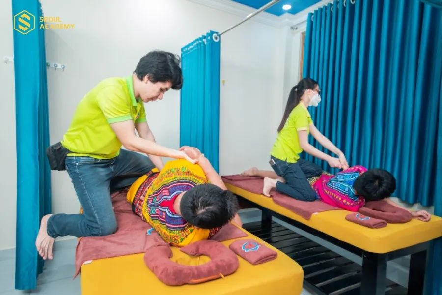 Massage Khiếm thị Tâm Đắc sở hữu đội ngũ kỹ thuật viên chuyên nghiệp, tận tâm với khách hàng