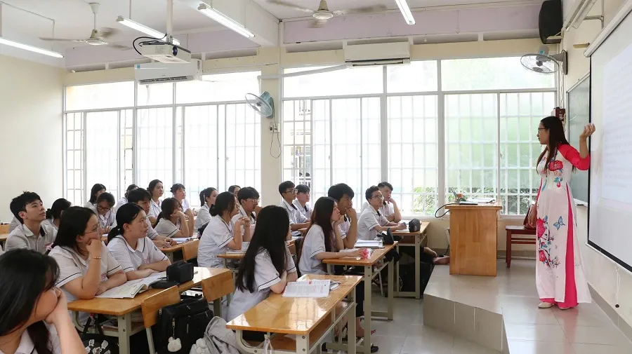 Trung tâm GDTX Chu Văn An với hơn 50 lịch sử được công nhận nhiều bằng khen về chất lượng giảng dạy