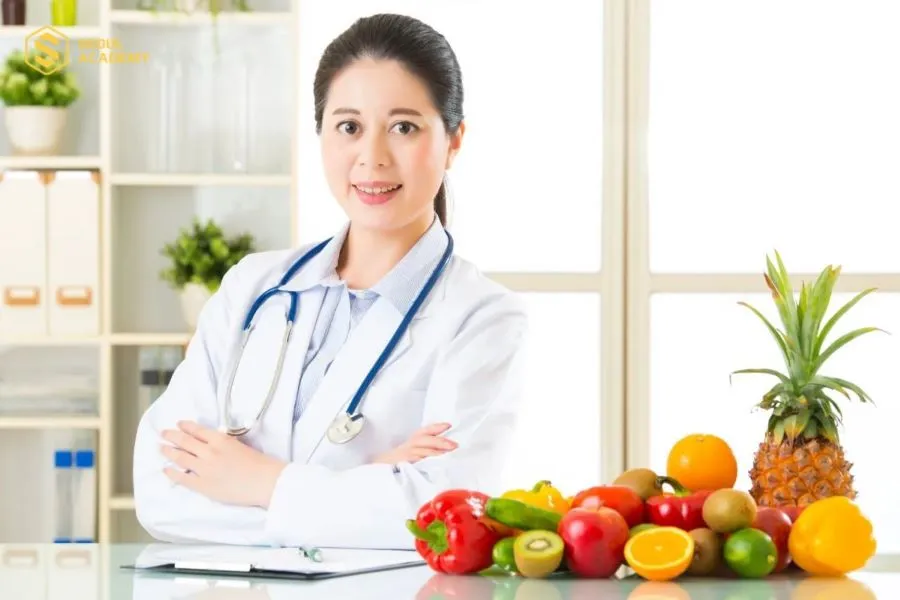 Nếu muốn được cấp chứng nhận chuyên gia dinh dưỡng, học viên cần học lên Trung cấp hoặc Đại học có lĩnh vực về dinh dưỡng