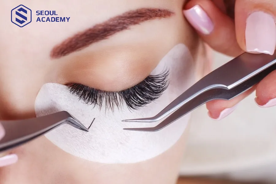 Những ngày gần tết thì mức giá nối mi cao hơn